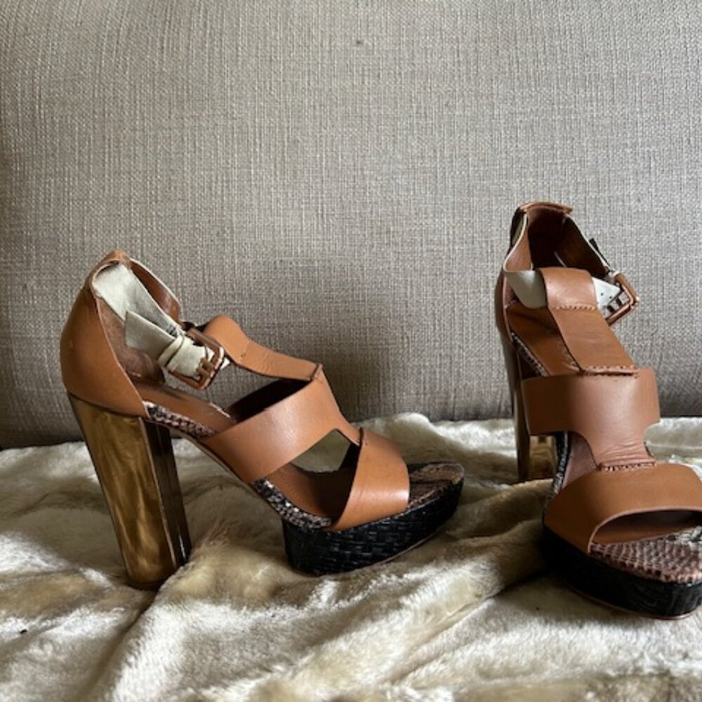 NWT Boutique 9 platform gold heels with snakeskin and tan leather -  sz 6
